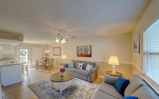 206 White Sandy-pet Friendly