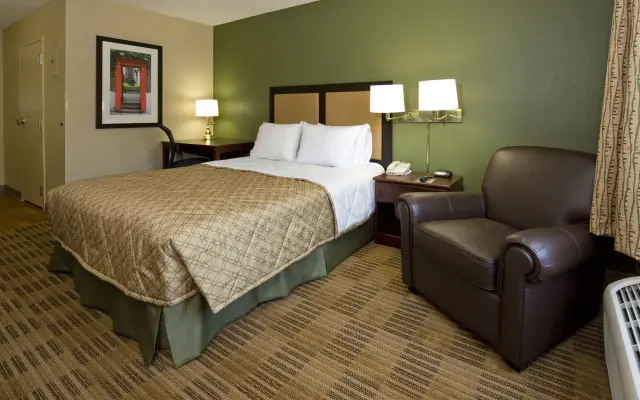 Extended Stay America Suites Chicago Midway