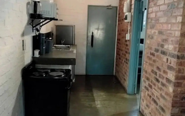 Room-home in Maboneng 364