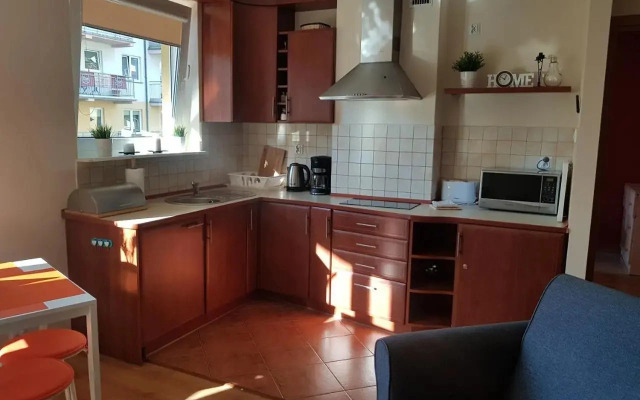 8Apartment