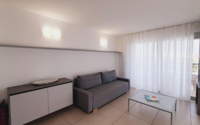 Modern Flat With Panoramic View
