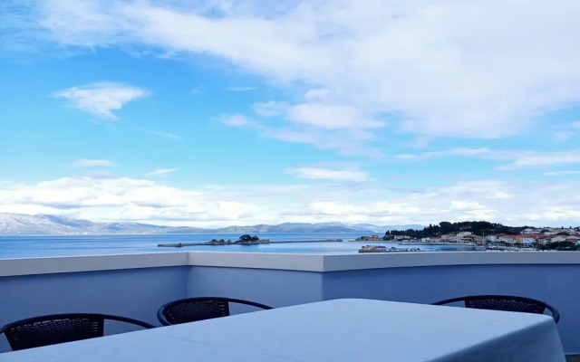 Apartment Blue Sky