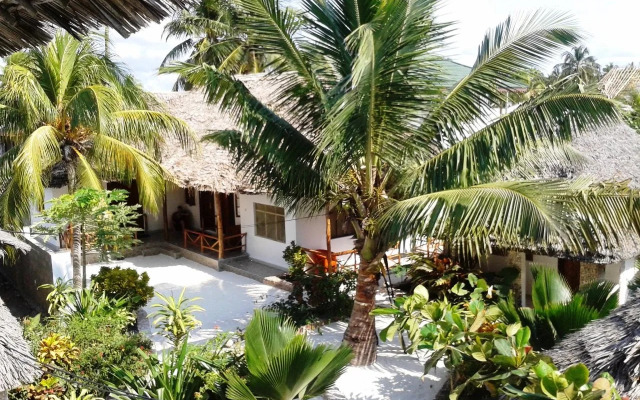 Jambiani White Sands Beach Bungalows
