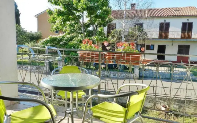 Apartments Cetina 405