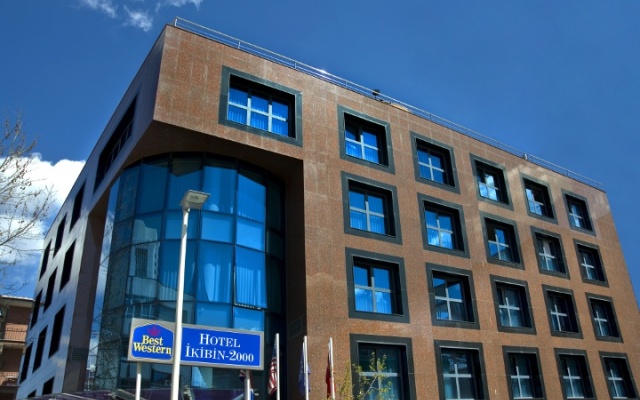 Best Western Hotel Ikibin-2000 вид на фасад