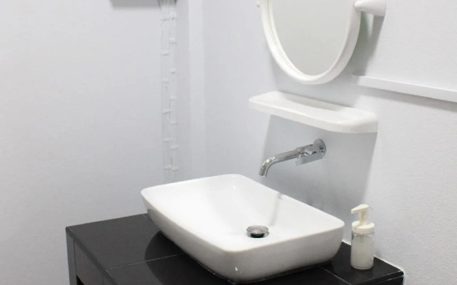 Sook Hostel - Adults Only