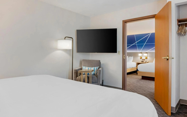 Comfort Inn & Suites Rapid City near Mt. Rushmore