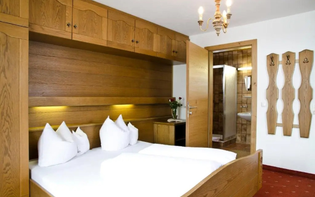 Berghotel Rasis