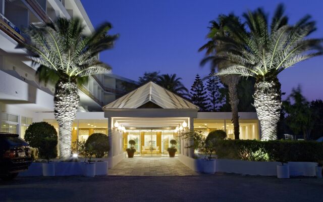 Eden Roc Resort Hotel вид на фасад