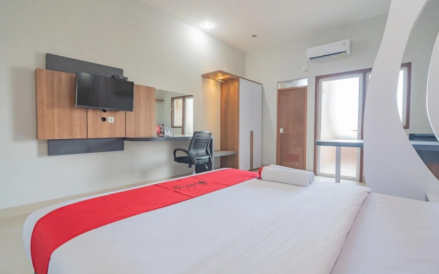 Harry House Guest House by RedDoorz