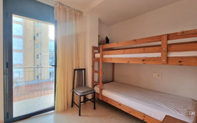 Cozy Apartment by the Sea in Lloret de Mar - Ref A090 Rene Go2llolet