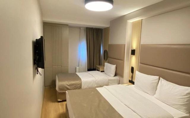 Otel Yeni̇ Kapi