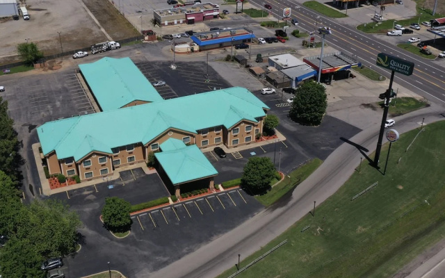 Comfort Inn & Suites