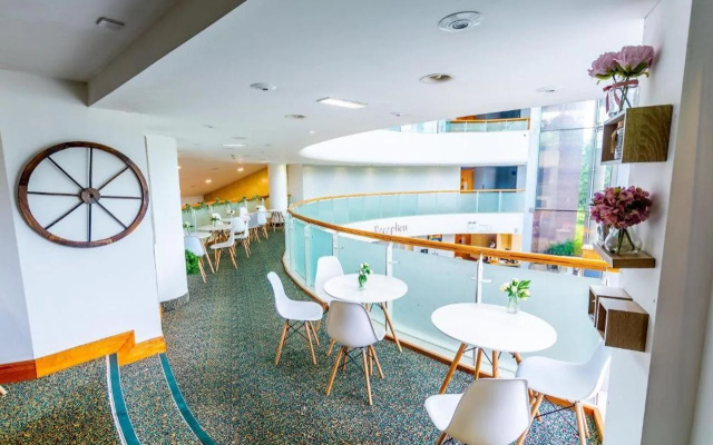 Daresbury Park Hotel