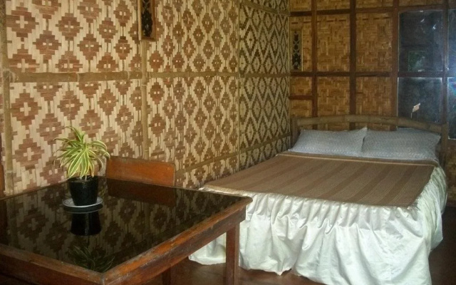 Toris Backpackers Paradise