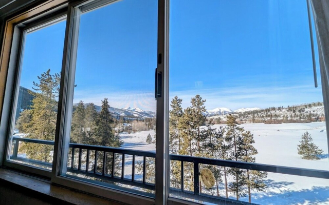 Pines 2129