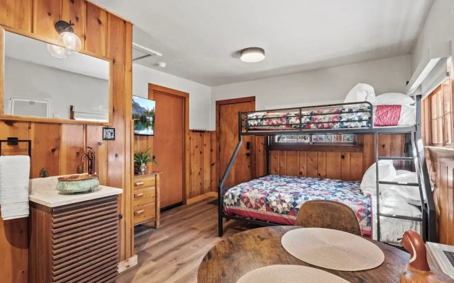 Timber Lodge Cabin 3