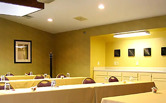 Residence Inn Milwaukee Brookfield