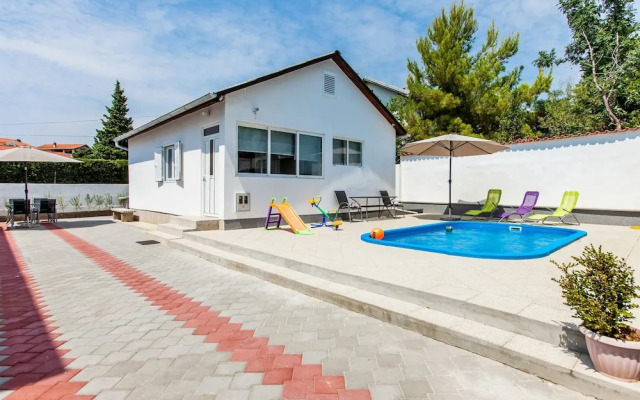 House Ivana Tribunj