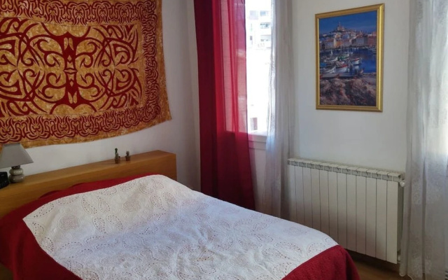 Beautiful 2-room apartment-Downtown/Cours Julien