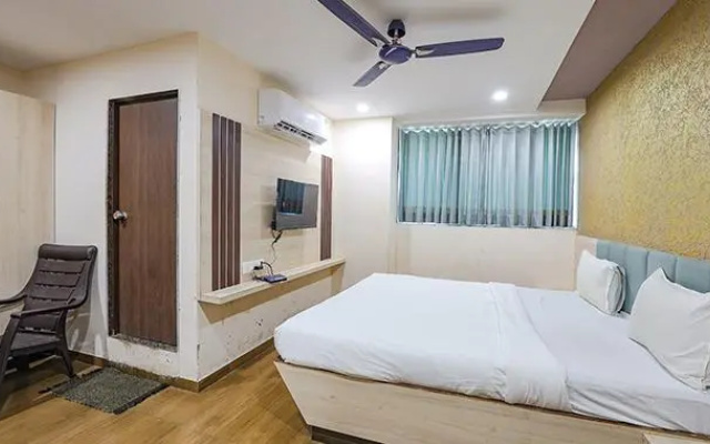 FabHotel The Heaven