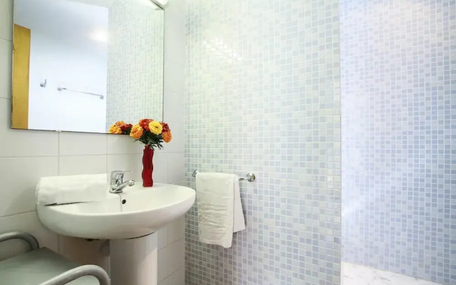 Apartment - 3 Bedrooms with WiFi and Sea views - 108769