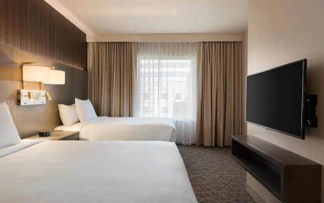 Embassy Suites by Hilton The Woodlands at Hughes Landing