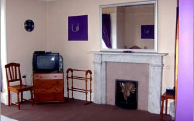 Donna's Bed and Breakfast (Langlands)
