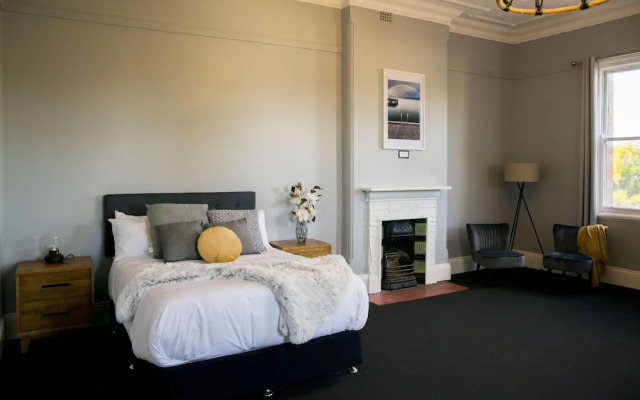 Abermain Hotel