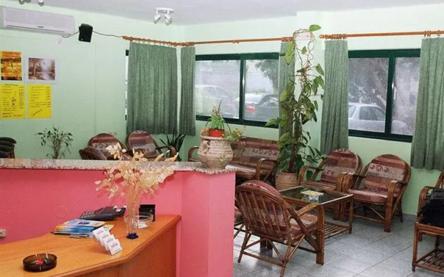 Golden Sun Hotel