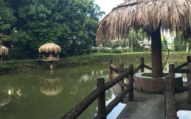 Wuzhi Mountain Tourism Villa