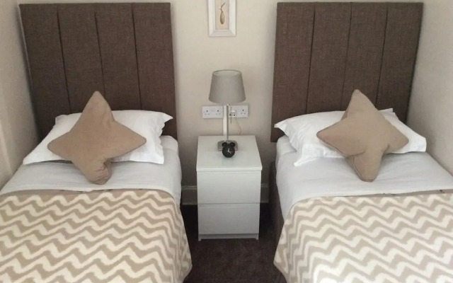 Pitcullen Guest House