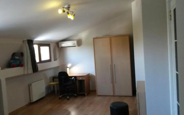 Dupleks V Starom Batumi S Vidom Na Cerkov