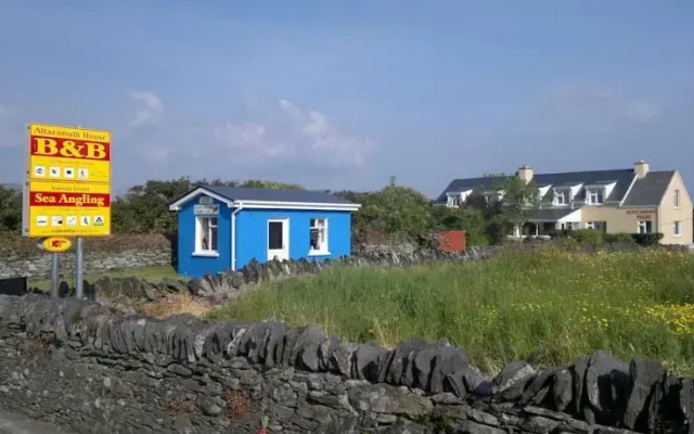 Altazamuth House