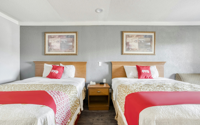 OYO Hotel Pineville LA Hwy 165