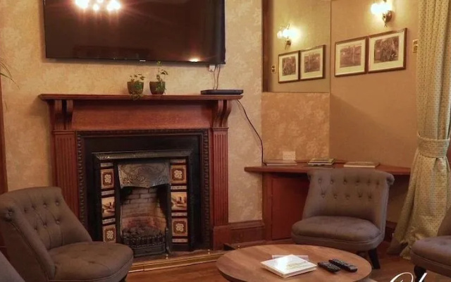 Cleveden House by The Dunvegan