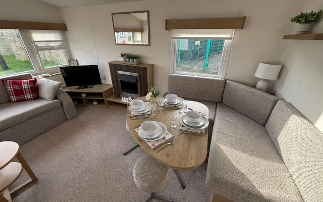 Eyemouth - Caravan - Sleeps 4 - Pet Friendly