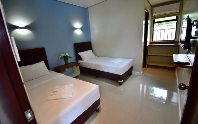 Charms Hotel