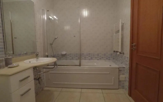 Ferienwohnung mit Pool - Meia Praia