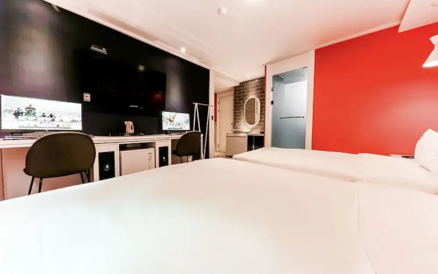 Hotel Box