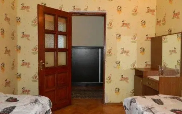 Batumi Hostel 10 - 11
