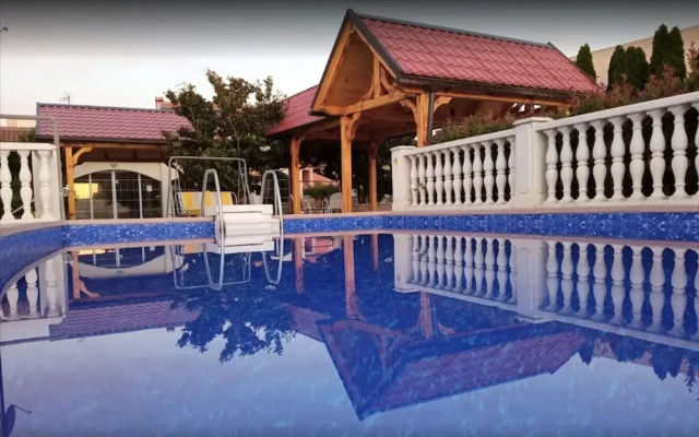 Villa Klisovic