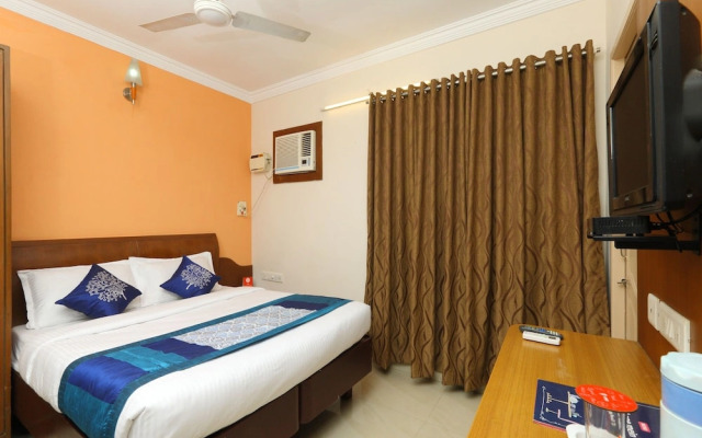 OYO 15963 City Manor