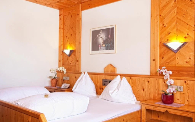 Hotel zum Holzknecht