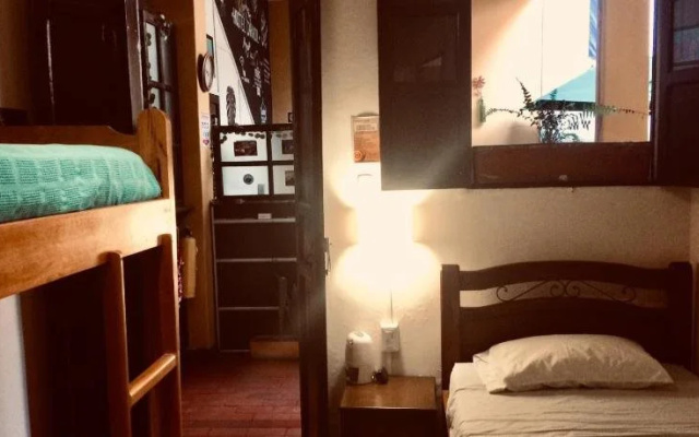 Hostel Caracol