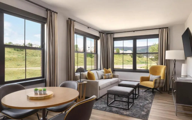 The Eddy Taproom & Hotel