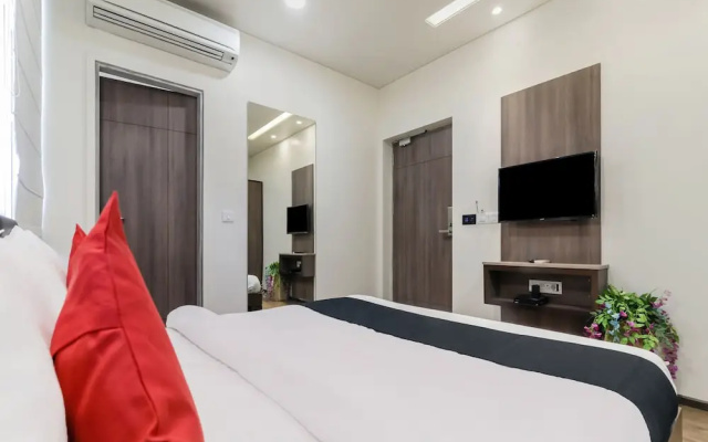 Capital O 17305 Hotel Fleur