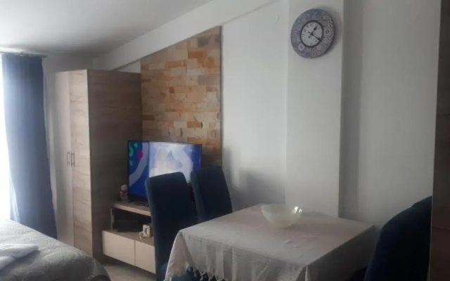 Milmari P85 spa & ski