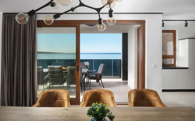 Malibu Imperial Seafront Apartments