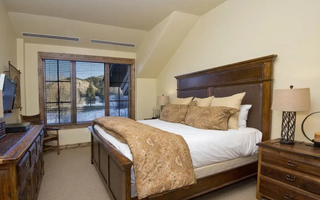 Beaver Creek Landing A404 3 Bedroom Condo by RedAwning